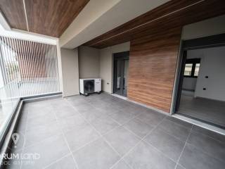 Forumland Real Estate, Βεράντες