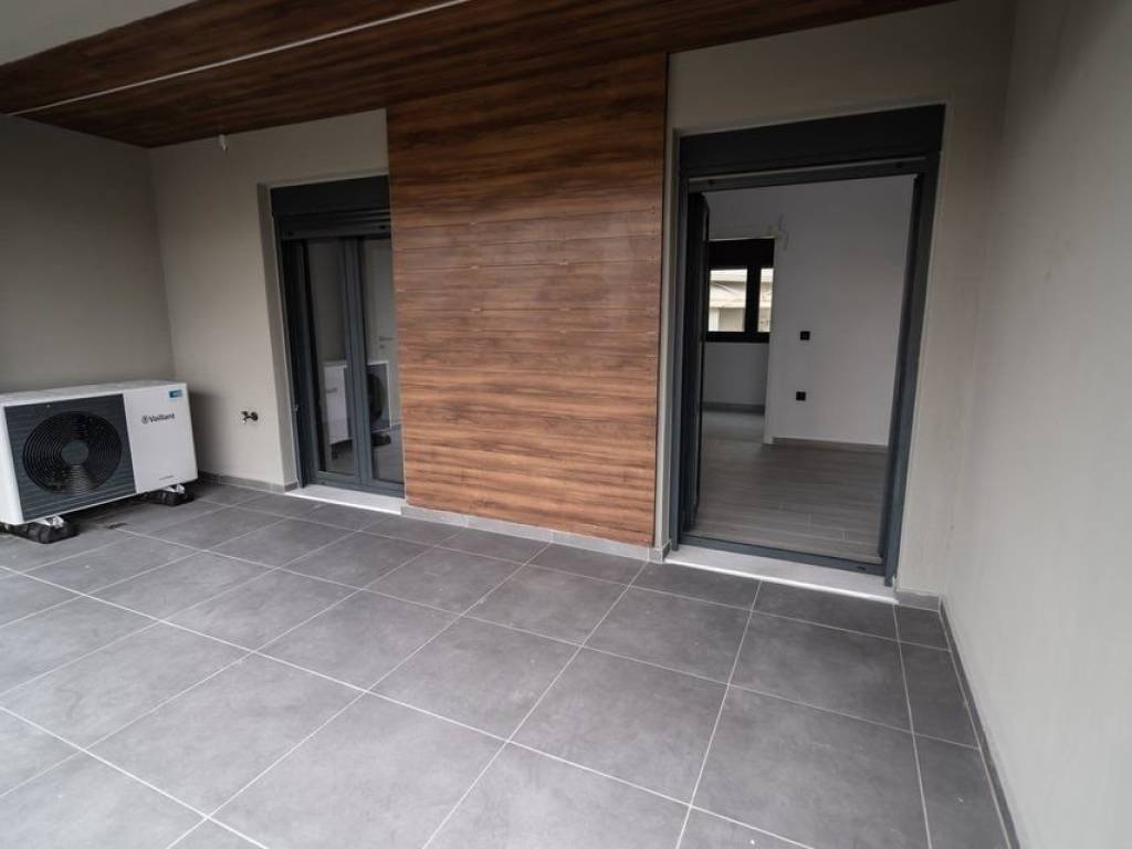 Forumland Real Estate, Βεράντες