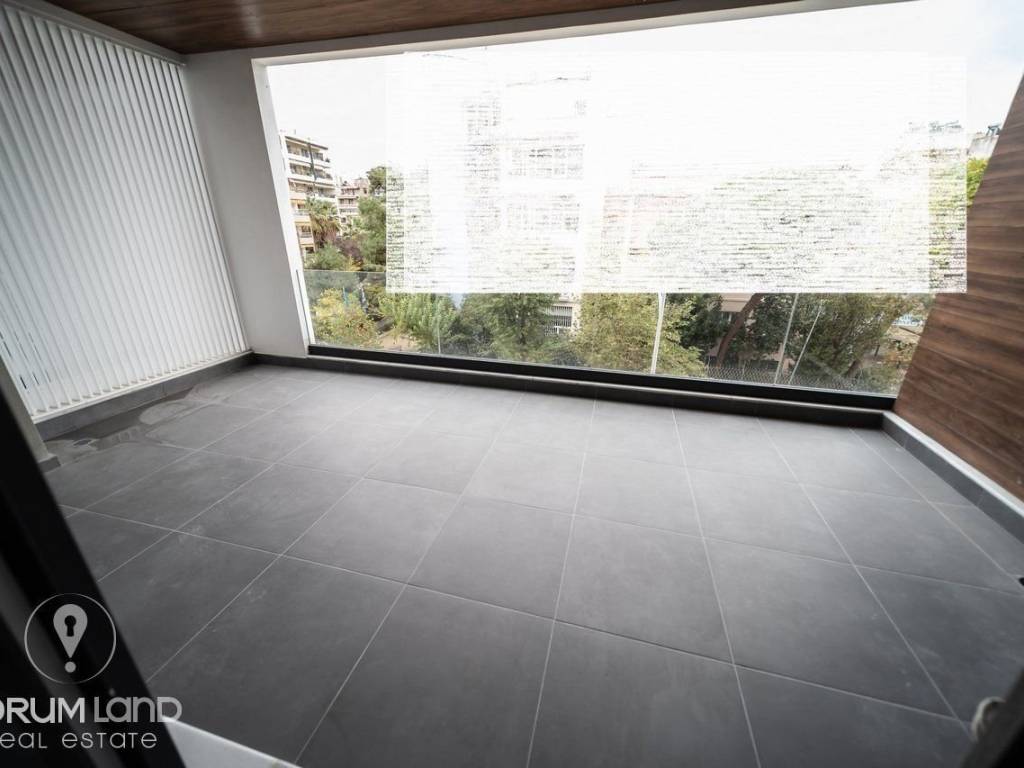 Forumland Real Estate, Βεράντες