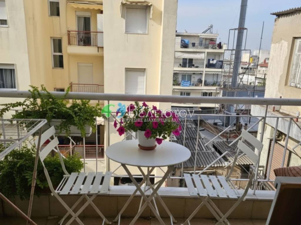 Θέα από μπαλκόνι