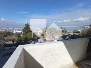 Θέα από μπαλκόνι