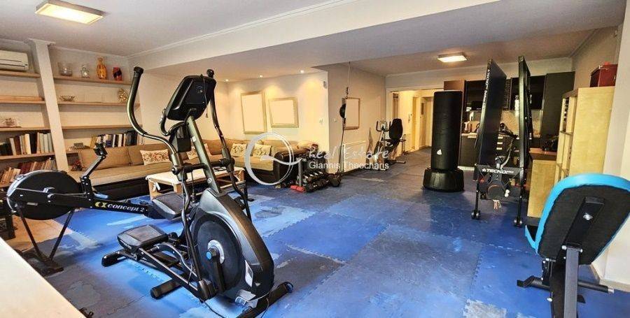 Εσωτερικοι χώροι