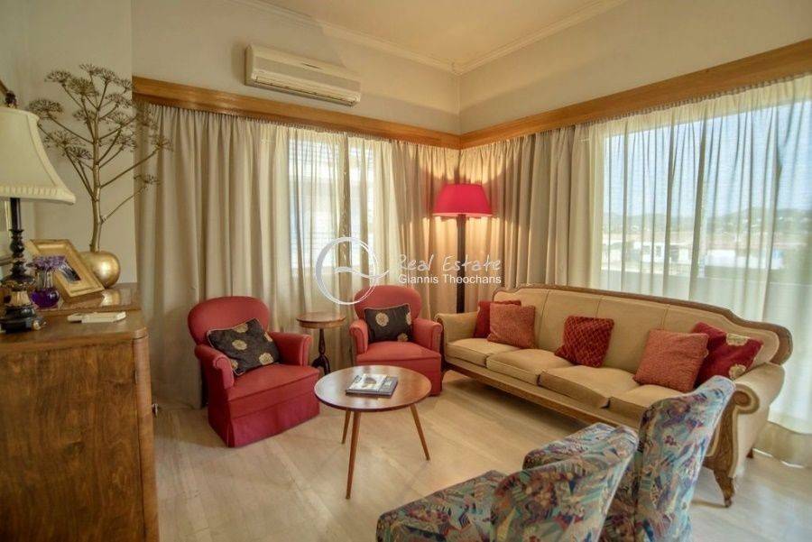 Εσωτερικοι χώροι