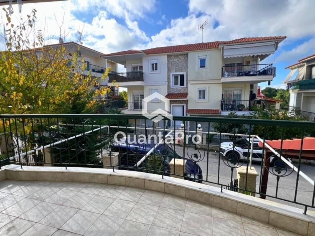 Θέα από μπαλκόνι