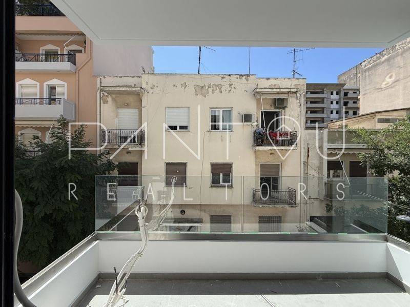 Θέα από μπαλκόνι