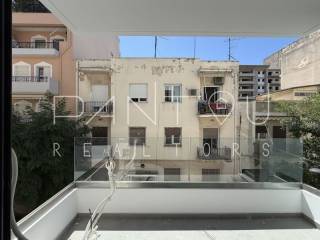 Θέα από μπαλκόνι