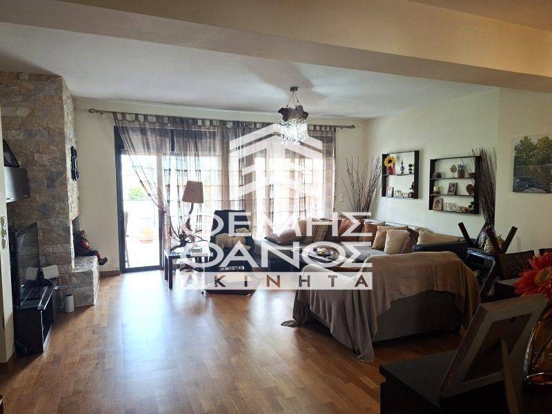 KATHISTIKO  ME TZAKI