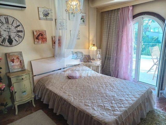 2nd FLOOR MAIN BEDROOM