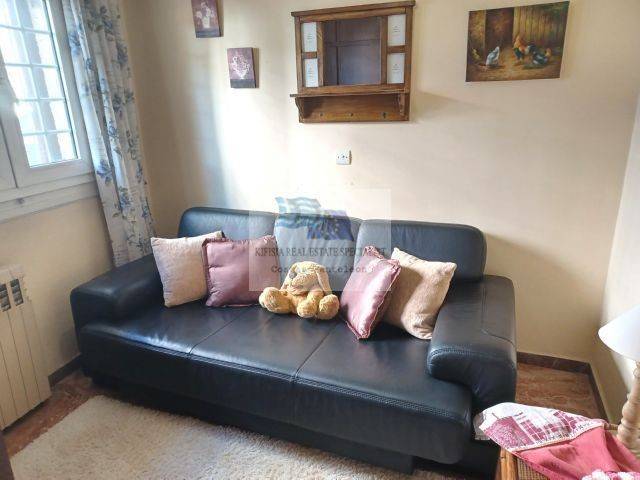 1st FLOOR SMALL ROOM