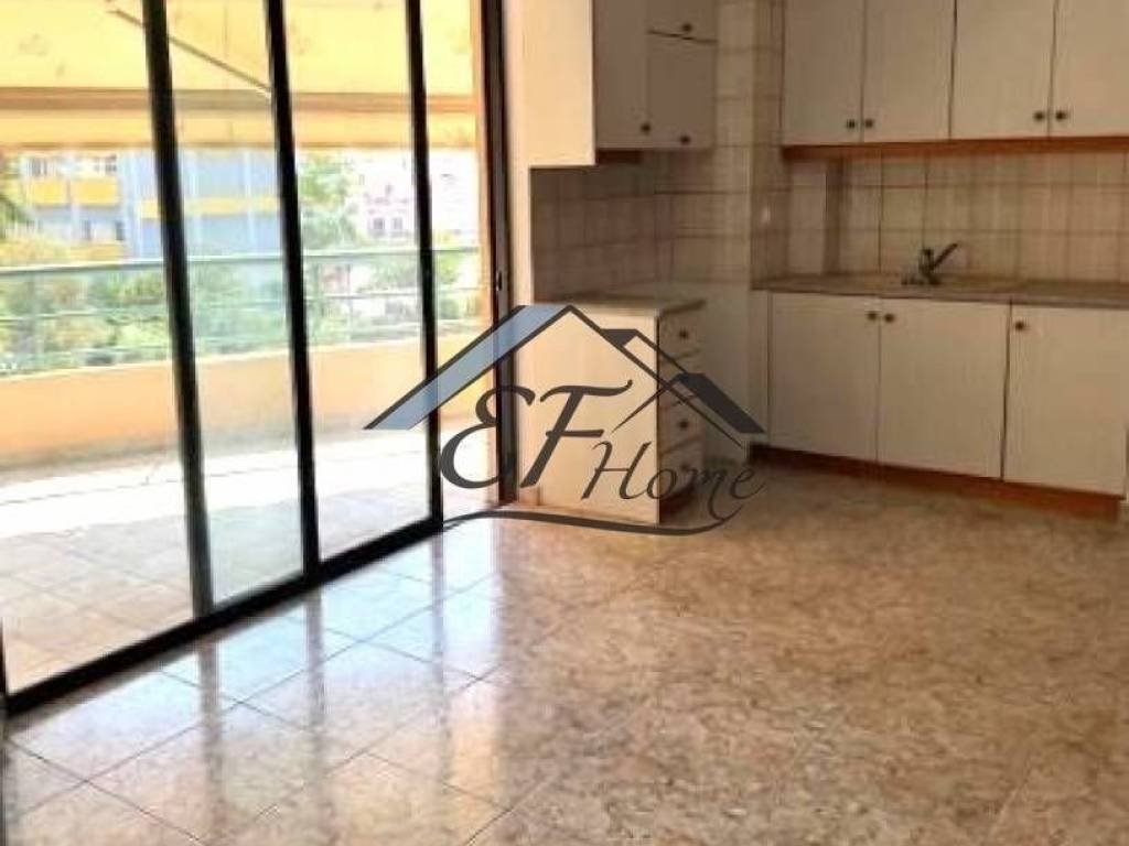 Ενιαίος χώρος κουζίνα-σαλόνι