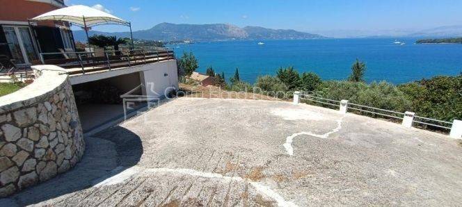 Θέα από μπαλκόνι