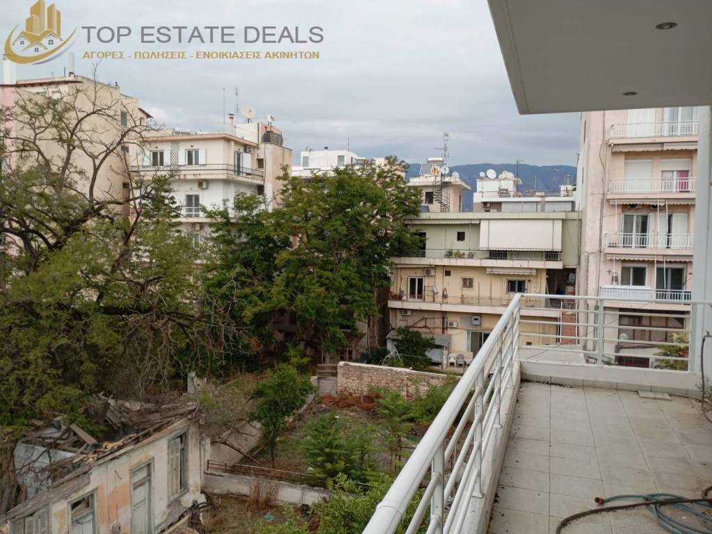 θέα από μπαλκόνι