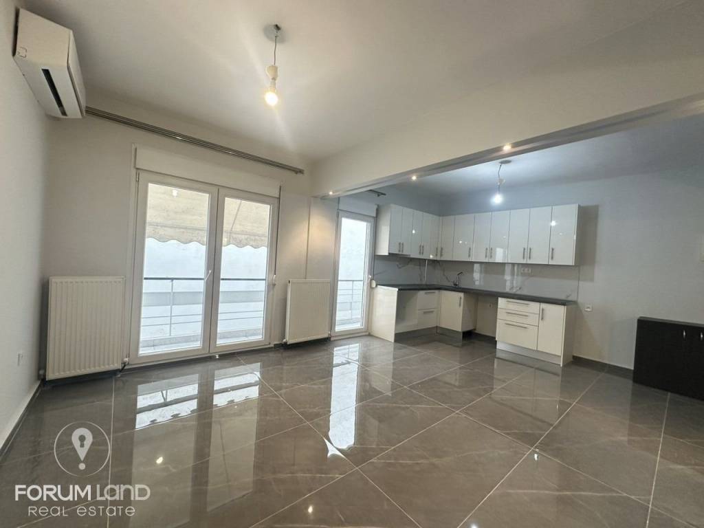 Forumland Real Estate, Σαλοκουζίνα