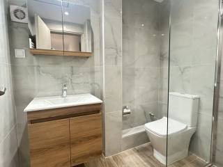 Forumland Real Estate, Μπάνιο