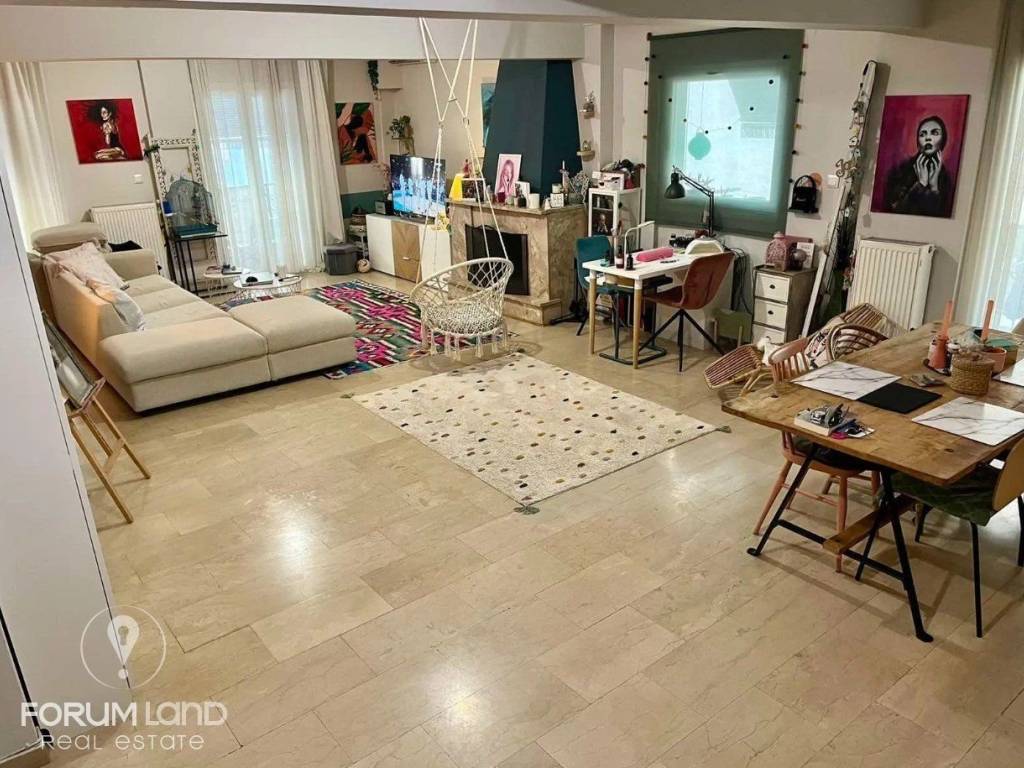 Forumland Real Estate, Σαλοκουζίνα