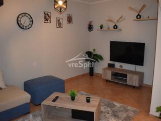 ΕΣΩΤΕΡΙΚΟΣ ΧΩΡΟΣ ΜΟΝΟΚΑΤΟΙΚΙΑΣ