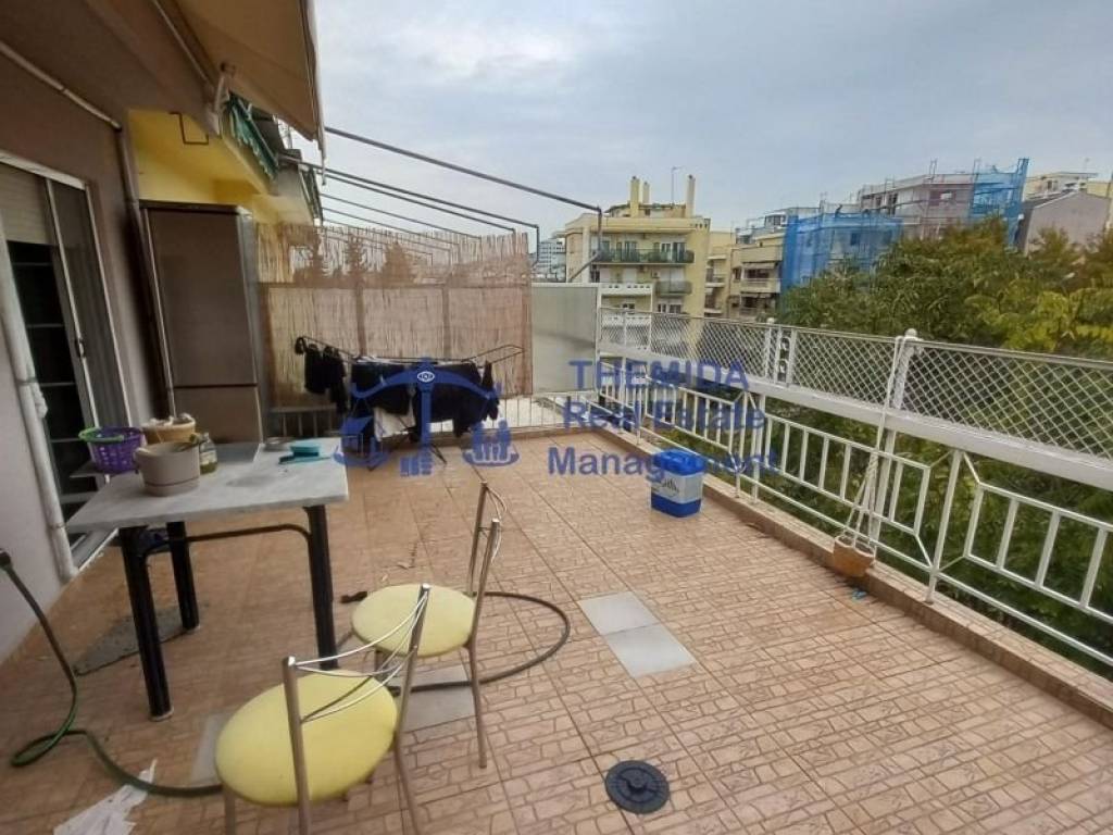 Θέα από μπαλκόνι