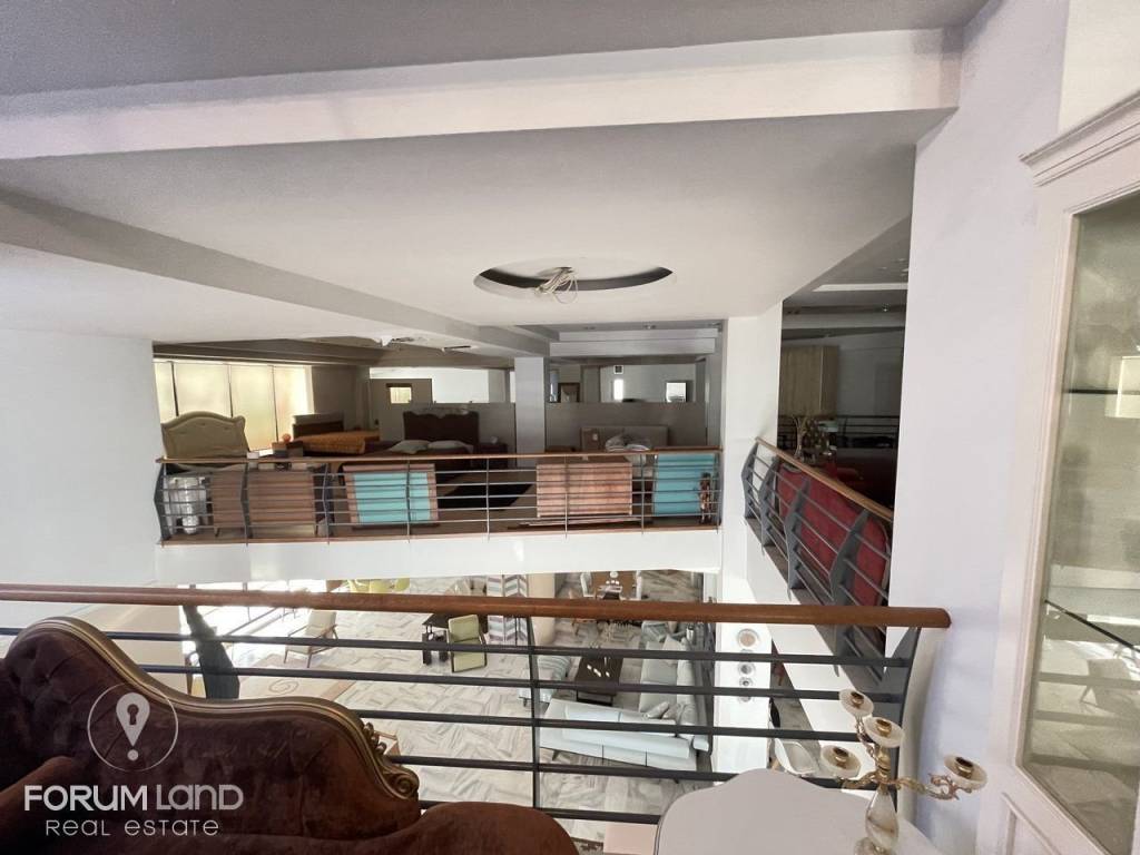 Forumland Real Estate, Εσωτερικός Χώρος