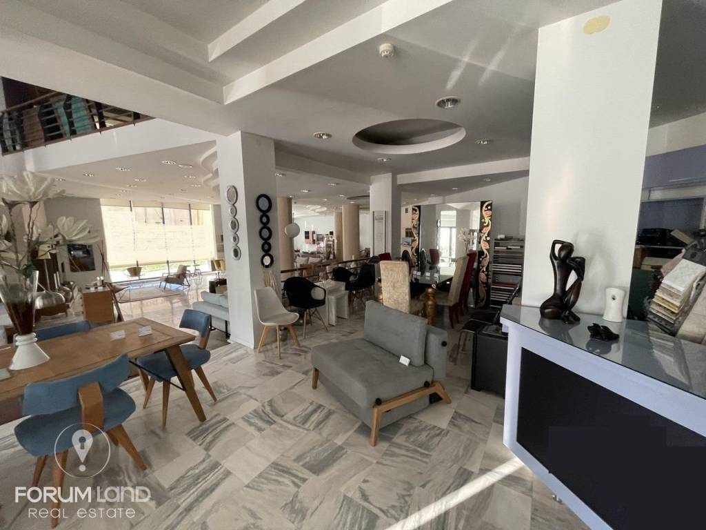 Forumland Real Estate, Εσωτερικός Χώρος