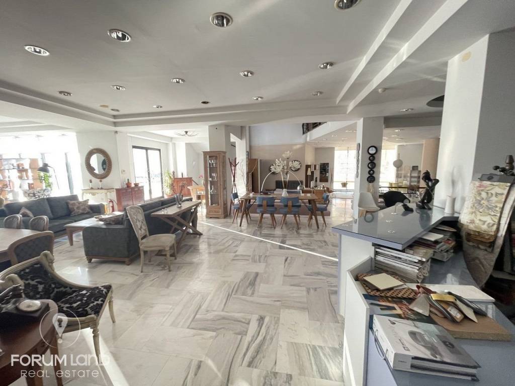 Forumland Real Estate, Εσωτερικός Χώρος