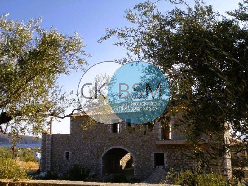 Άποψη κτιρίων / Building views