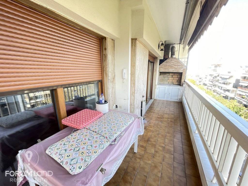 Forumland Real Estate, Βεράντες