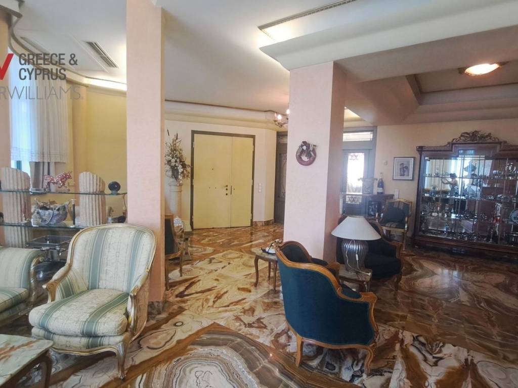 Εσωτερικοι χώροι