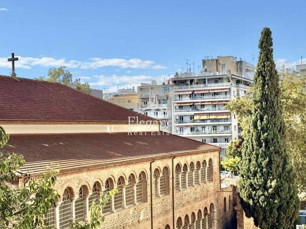 Θέα από μπαλκόνι