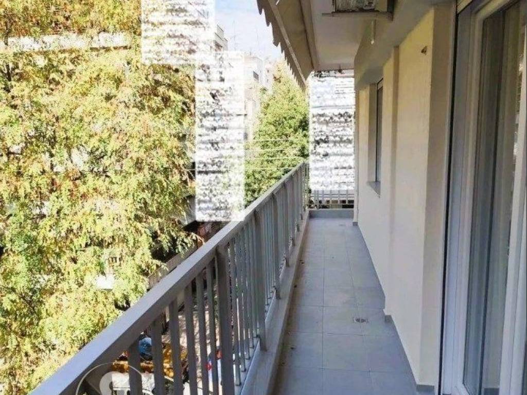 Forumland Real Estate, Βεράντες