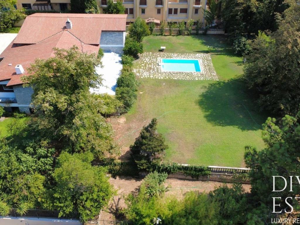 Εξωτερικοι χώροι