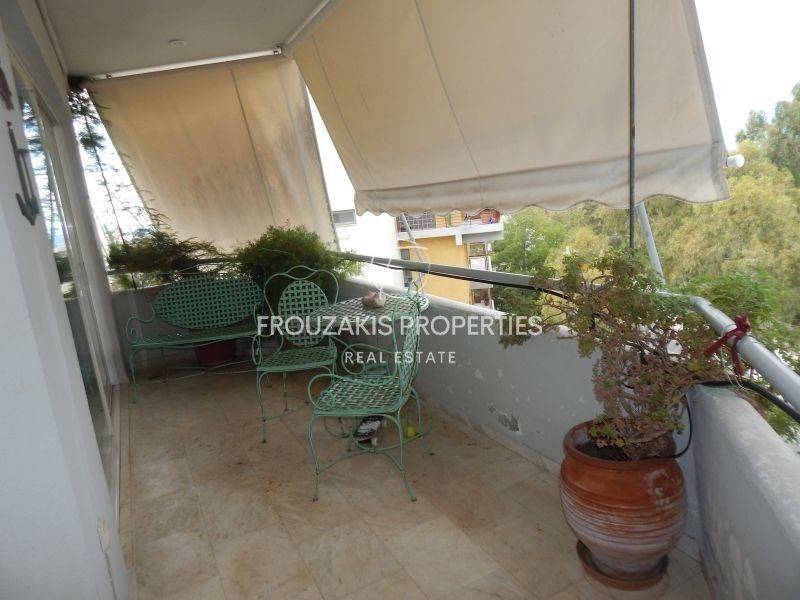 Θέα από μπαλκόνι