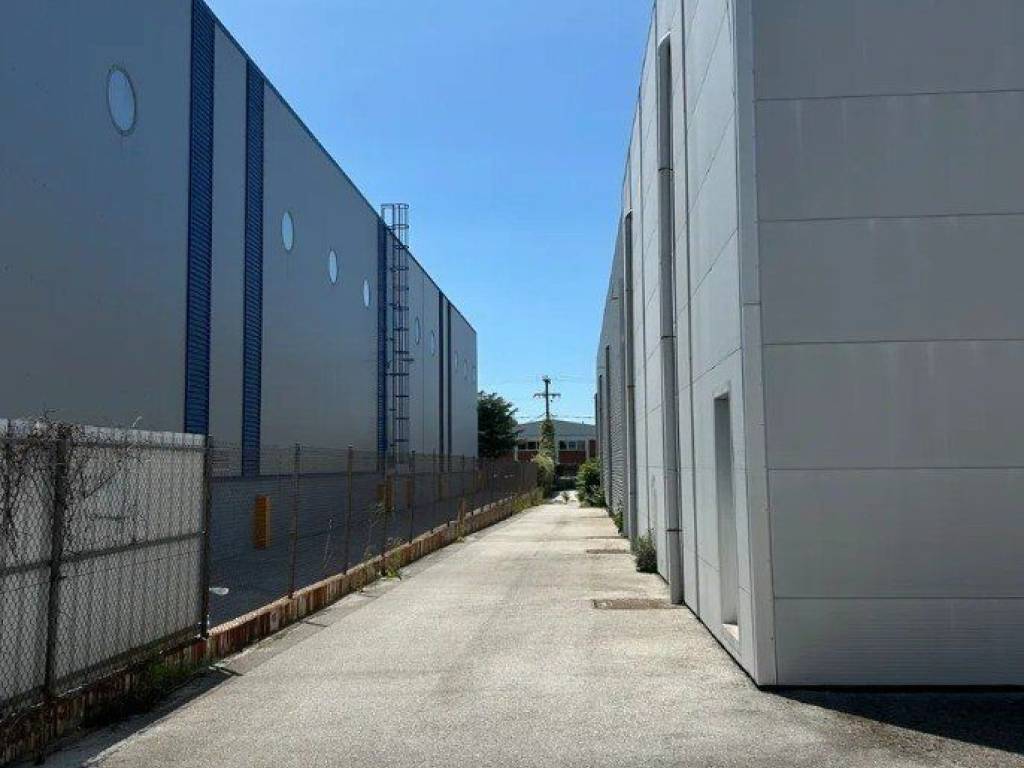 Forumland Real Estate, Εξωτερική Όψη