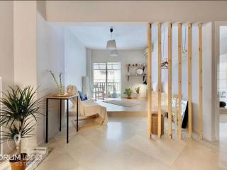 Forumland Real Estate, Καθιστικό