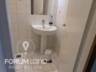 Forumland Real Estate, Μπάνιο