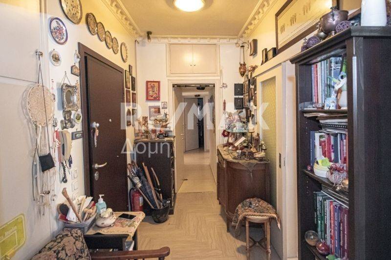 Εισοδος διαμερίσματος