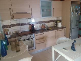 ΕΞΟΠΛΙΣΜΕΝΗ ΚΟΥΖΙΝΑ