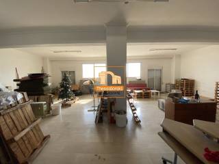 Νέα Ξυλάδικα, Αποθήκη