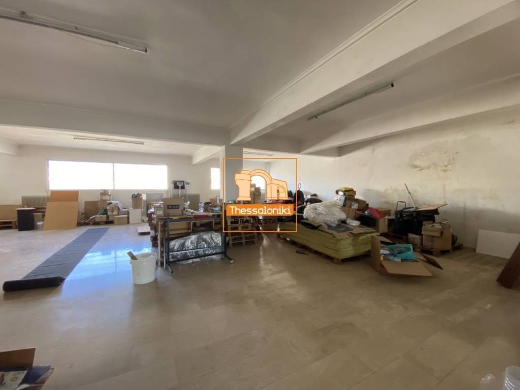 Νέα Ξυλάδικα, Αποθήκη