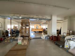 Νέα Ξυλάδικα, Αποθήκη