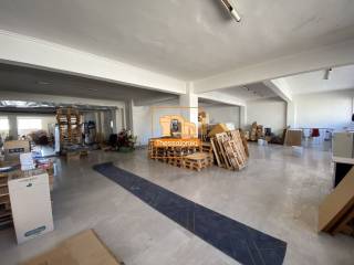 Νέα Ξυλάδικα, Αποθήκη