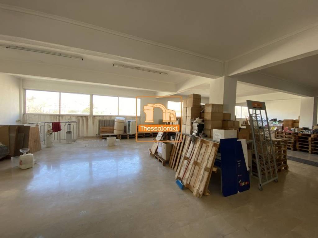 Νέα Ξυλάδικα, Αποθήκη