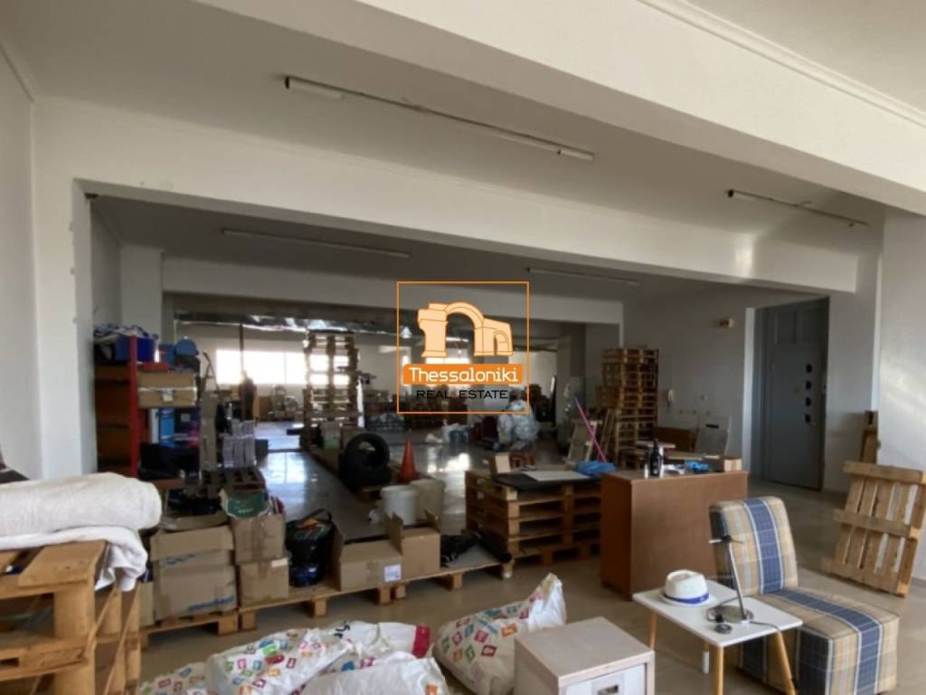 Νέα Ξυλάδικα, Αποθήκη