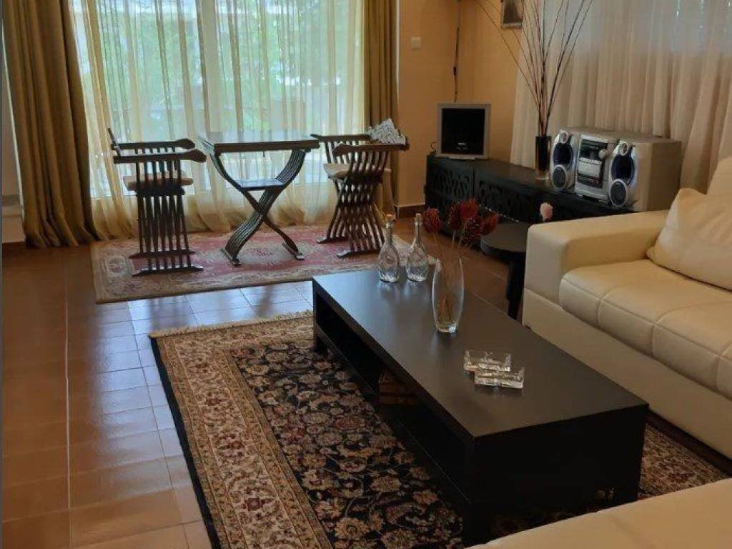 Forumland Real Estate, Καθιστικό