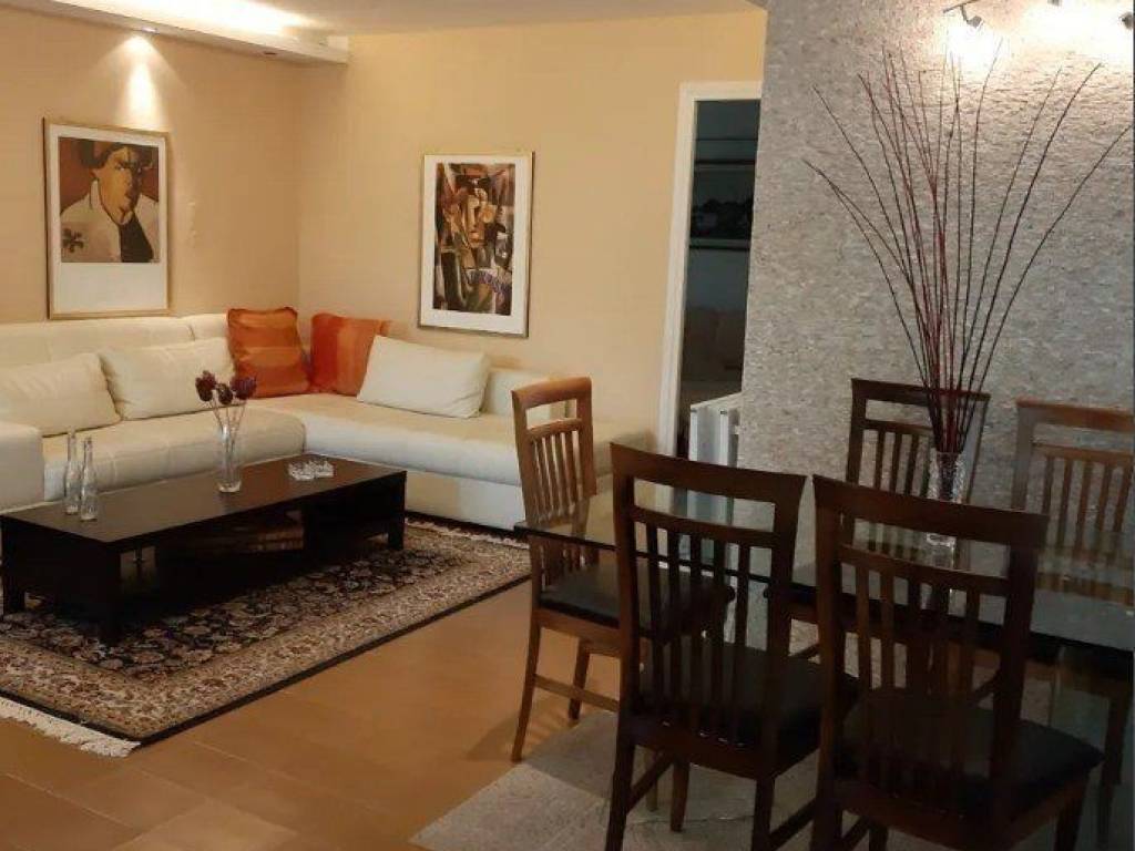 Forumland Real Estate, Καθιστικό