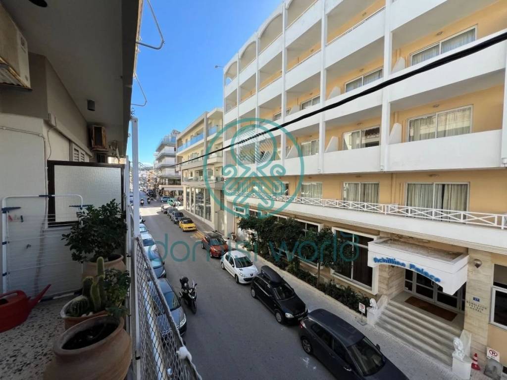 Θέα από μπαλκόνι