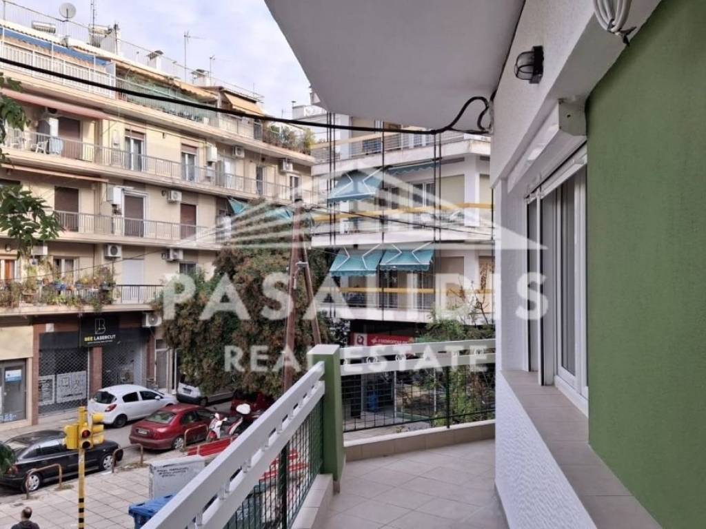 Θέα από μπαλκόνι