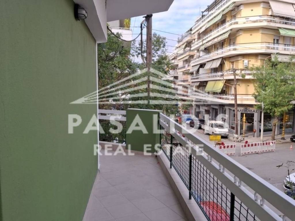 Θέα από μπαλκόνι