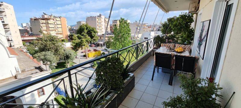 Θέα από μπαλκόνι