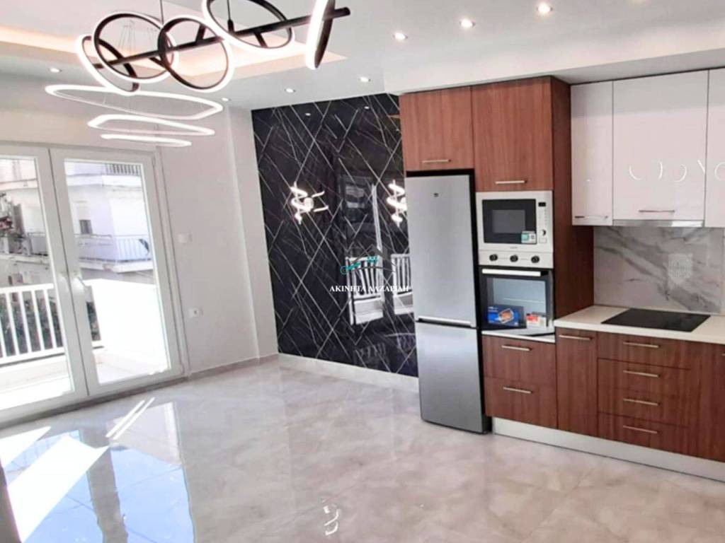 Σαλοκουζίνα