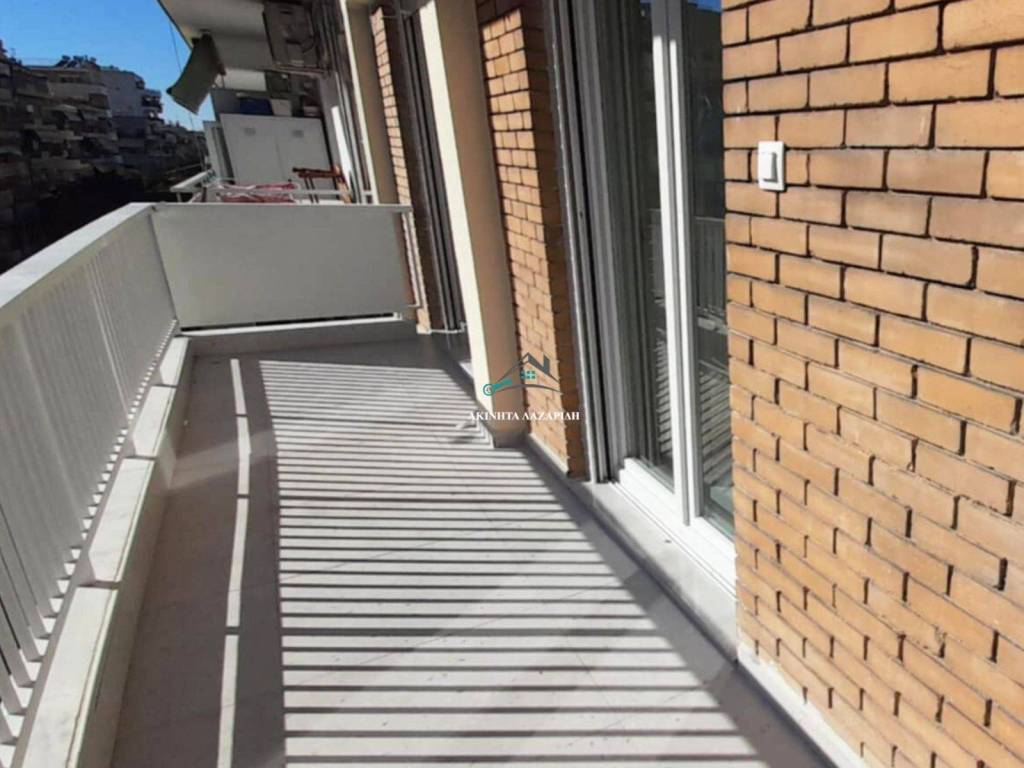 Μπαλκόνι Πρόσοψης